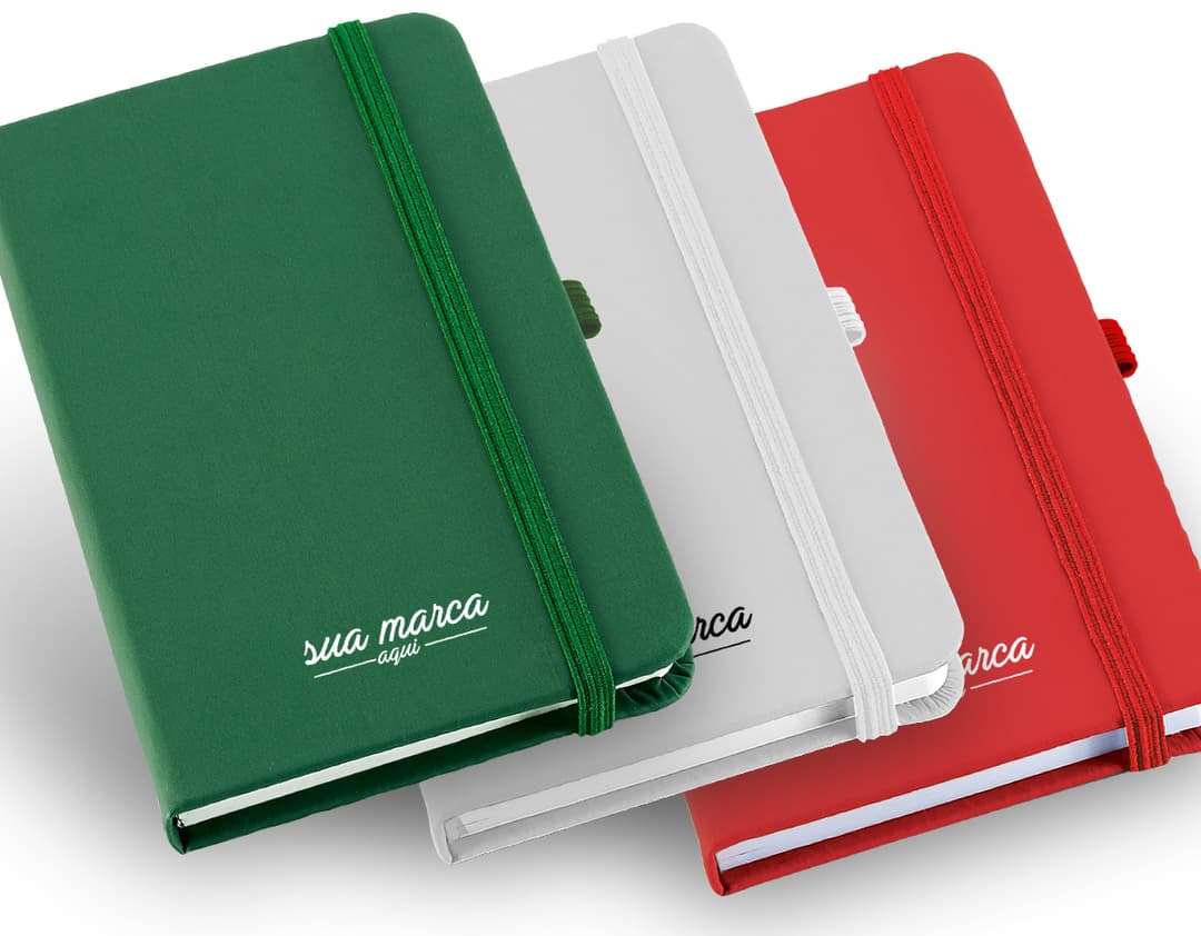Moleskine 21x14 - Caderno de couro preto para organização de documentos e notas de negócios. Ideal para reuniões, estudos e armazenamento de informações importantes. Prático, elegante e versátil. Compre já!
