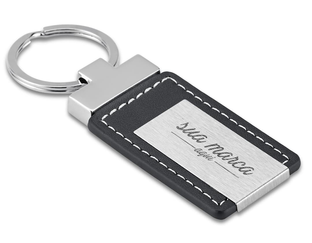 Chaveiro de metal e couro - 05, gadget moderno para o dia a dia. Conecte-se com estilo e praticidade. Ideal para guardar suas chaves de forma segura e organizada. Compatível com qualquer dispositivo eletrônico. Adquira o seu agora! #Chaveiro #Metal #Couro #Tecnologia