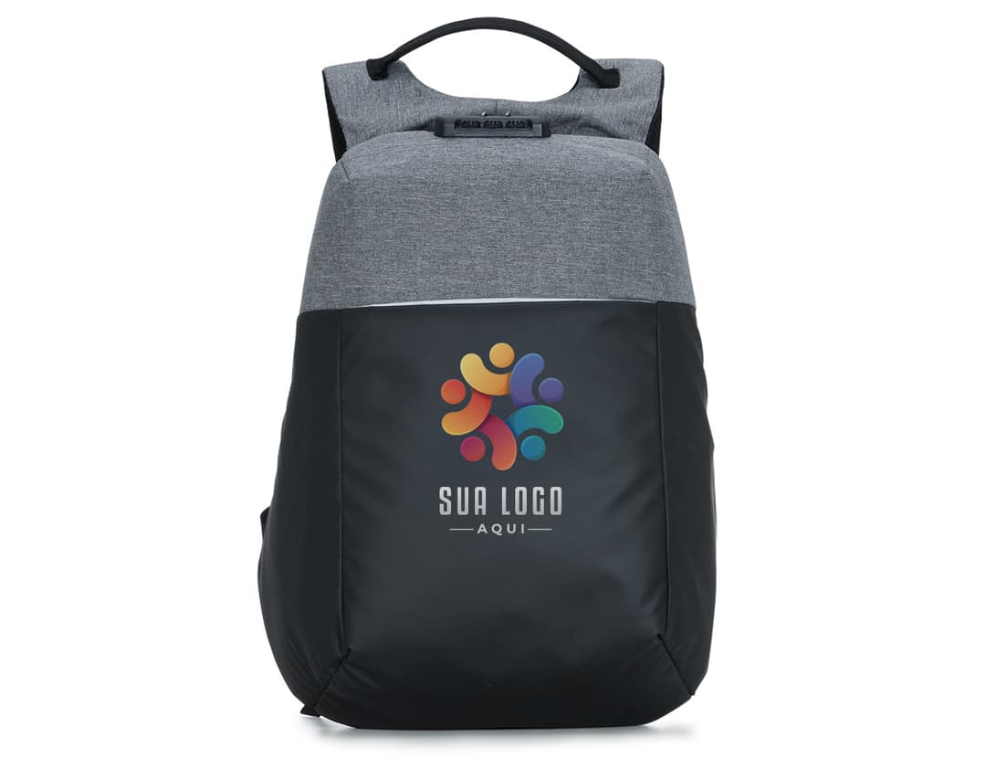Mochila de couro preta moderna e elegante para um visual sofisticado. Ideal para viagens ou uso casual, essa peça é perfeita para quem busca estilo e praticidade. Aproveite a promoção e garanta já a sua!