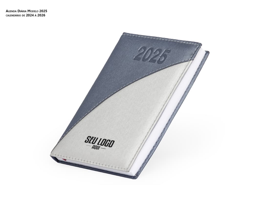 Agenda diária para o ano de 2025, com capa dura preta e detalhes em dourado. Páginas internas com layout organizado por dia e espaço para anotações.