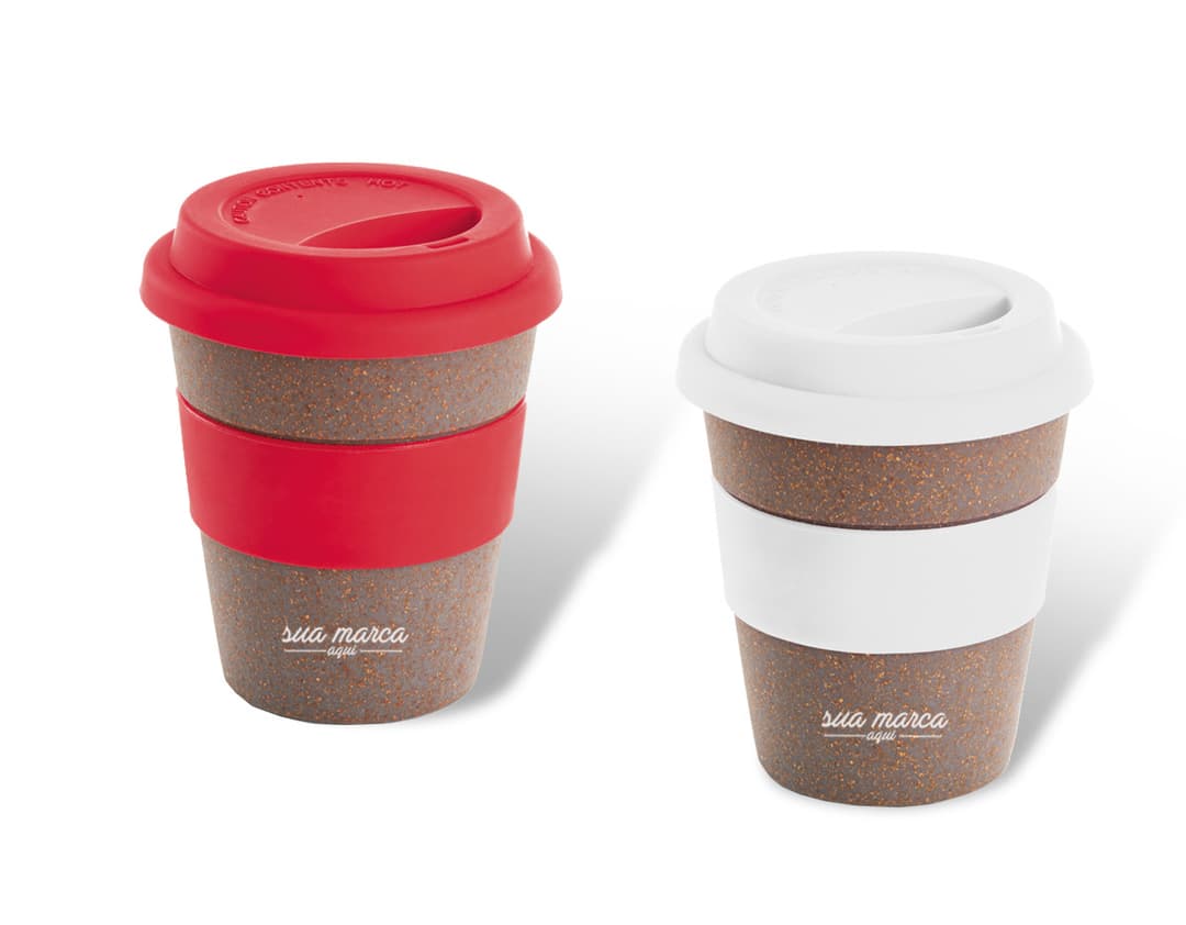 Copo de viagem dobrável amarelo para bebidas quentes e frias. Ideal para conservar cafeína fresca durante viagens. Prático, colorido e resistente. Perfeito para quem busca praticidade e estilo. Ideal para presentear.