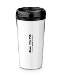 Copo de viagem transparente de metal com tampa, ideal para bebidas quentes e frias. Prático e elegante para te acompanhar a qualquer lugar. Perfeito para manter sua bebida preferida na temperatura ideal. Ideal para quem busca praticidade e estilo. Adquira o seu agora! #copodeviagem #brinde #praticidade #estilo #bebidas #viagem