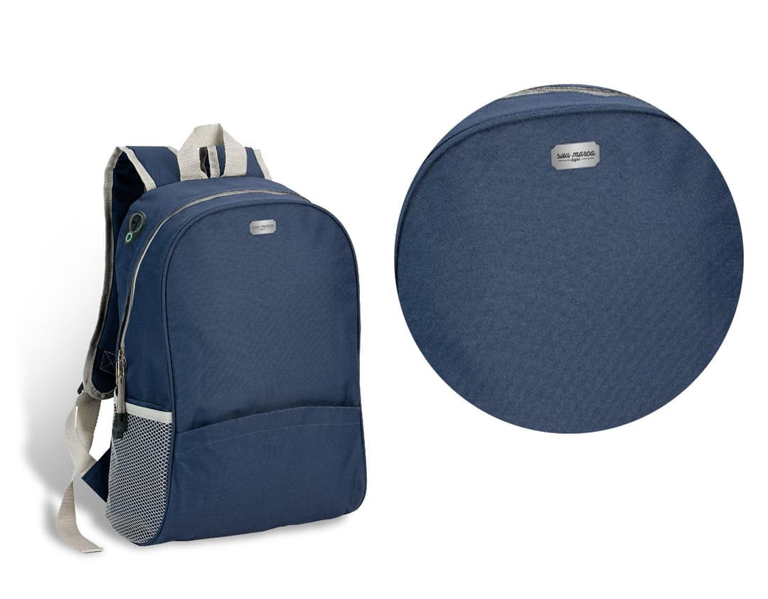 Mochila de couro preta, estilo moderno e elegante para viagens de negócios. Feita com material de alta qualidade, possui zíper, alça resistente e design vintage. Perfeita para manter seus objetos pessoais seguros e organizados. Garanta já a sua!