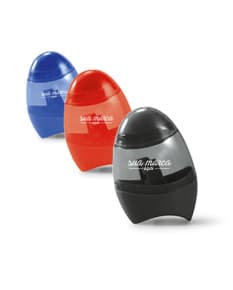 Imagem de um apontador de lápis preto e moderno em 3D, perfeito para escritórios e salas de aula. Acessório prático e tecnológico para manter seus lápis sempre afiados. Adquira já o seu!