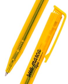 Caneta plástica de alta qualidade para escrita suave e precisa. Ideal para uso na escola, faculdade ou escritório. Com ponta resistente e tinta durável, é o item perfeito para suas necessidades de escrita. Adquira já a sua!