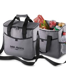Bolsa térmica elegante e versátil para suas viagens e aventuras. Feita em couro de alta qualidade, com alça e fecho prático. Perfeita para transporte de alimentos e bebidas. Com design moderno e espaçoso, mantém a temperatura dos seus itens por mais tempo. Ideal para negócios e lazer. A bolsa térmica que você precisa para suas jornadas.