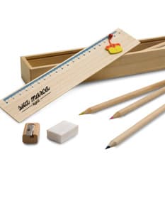 Conjunto de Desenho - Kit completo para artistas e estudantes de arte. Inclui lápis de madeira, papel de alta qualidade e demais acessórios indispensáveis para suas criações. Ideal para uso escolar, profissional ou hobby. Garanta já o seu!