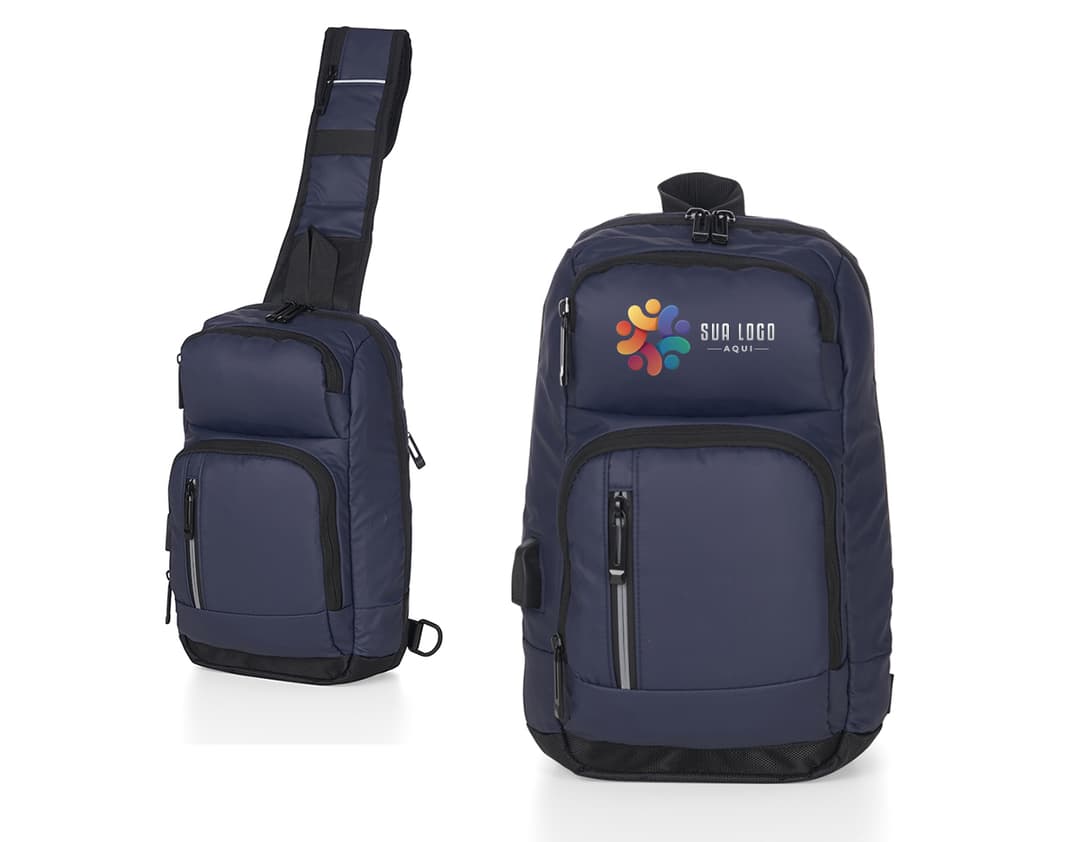Mochila moderna em couro preto para viagem e fotografia. Com alça confortável, fecho em zíper e espaço para objetos pessoais e equipamento profissional. Ideal para viagens de negócios, passeios ou sessões de fotografia. A combinação perfeita de elegância, estilo e praticidade. Adquira já a sua!