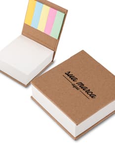 Bloco de anotações em papel cartão para manter suas ideias organizadas. Ideal para estudos, trabalhos e reuniões. Embalagem prática para transportar e guardar com facilidade. Aproveite para registrar seus pensamentos e insights importantes!