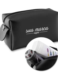 Nécessaire de Luxo em Couro para um Estilo Elegante e Sofisticado. Ideal para viagens, negócios ou compras, este acessório em couro brilhante e luxuoso é perfeito para manter seus itens pessoais organizados com segurança. Adquira já o seu!