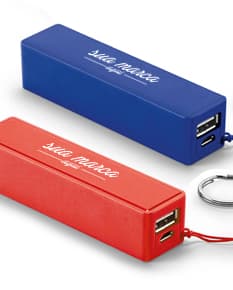 Power bank preto de 1.000 mAh, um dispositivo eletrônico portátil utilizado para carregar aparelhos eletrônicos como celulares e tablets. O equipamento conta com interface, dongle, modem e adaptador, além de conexão por cabo e armazenamento de dados. É um objeto eletrônico moderno, feito de plástico e metal, com bateria recarregável e design portátil.