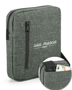 Pasta Executiva de Couro Vintage - Ideal para viagens de negócios e reuniões. Feita em couro genuíno, com design retrô e moderno. Perfeita para armazenar documentos e acessórios. Leve, elegante e prática. Acessório indispensável para profissionais que valorizam estilo e organização. Adquira já a sua!