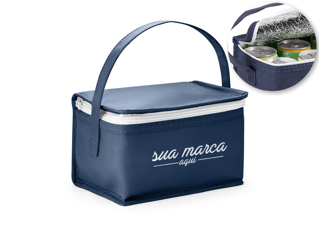 Bolsa térmica isolada com design moderno e alça resistente. Ideal para armazenar alimentos e bebidas de forma prática e segura. Perfeita para levar em viagens, piqueniques ou passeios. Feita de material plástico brilhante e durável, mantendo os itens refrigerados por mais tempo. Adquira já a sua bolsa térmica e tenha sempre suas bebidas geladas por onde for!