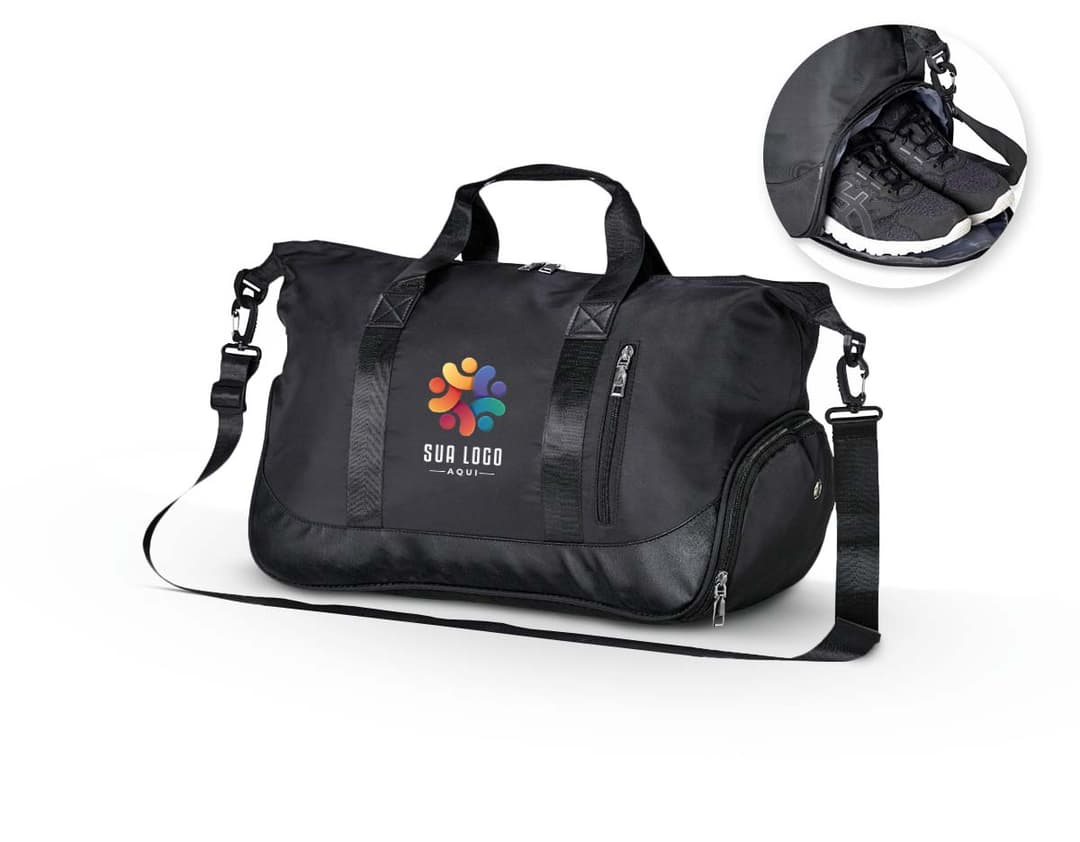Imagem: bolsa esportiva de poliéster 28 litros em preto. Ideal para viagens e prática esportiva. Moderna, espaçosa e com estilo. Com alça resistente, fecho em zíper e material durável. Acessório perfeito para quem busca praticidade e elegância. Compre já sua bolsa esportiva de poliéster 28 litros e esteja preparado para sua próxima jornada esportiva.