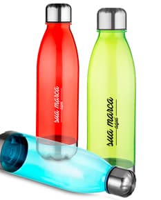 Frascos de plástico transparente de 700ml para drinks e bebidas refrescantes. Ideal para manter-se hidratado ao longo do dia, mantendo a saúde em dia. Perfeito para levar para o trabalho, academia ou até mesmo em viagens. Aproveite a qualidade e praticidade desse squeeze!