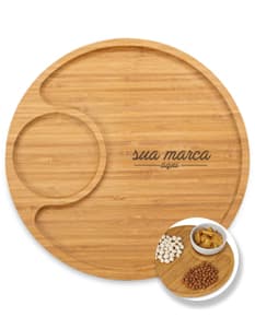 Petisqueira de bambu 32 x 32, perfeita para servir petiscos de forma elegante e sustentável. Feita de bambu, material resistente e ecologicamente correto, ideal para eventos e para o dia a dia. Adquira já a sua!