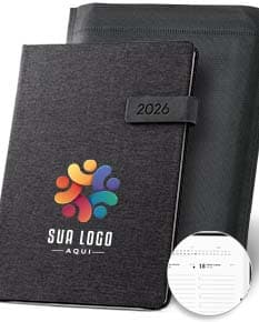 Agenda com fecho magnético para o ano de 2026.