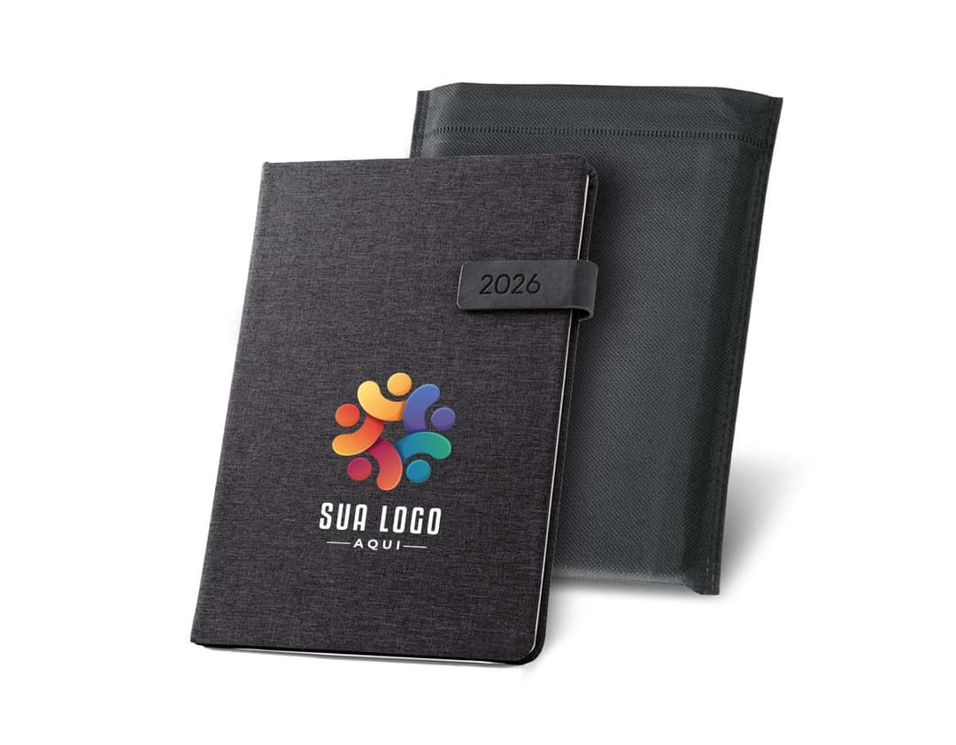 Agenda com fecho magnético para o ano de 2026.