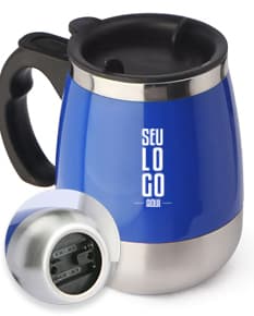 Caneca Mixer 400ml - A caneca perfeita para preparar suas bebidas favoritas de forma prática e rápida. Com capacidade de 400ml, é ideal para café, chá e outras delícias. Seu design moderno em cerâmica preta com alça proporciona conforto e estilo. A caneca mixer é um item indispensável para suas manhãs e momentos de relaxamento. Adquira já a sua!