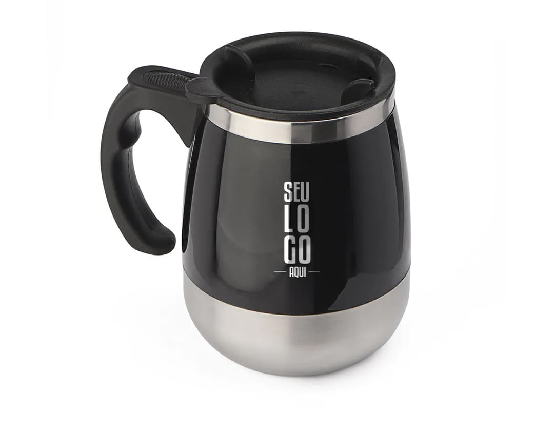 Caneca Mixer 400ml - A caneca perfeita para preparar suas bebidas favoritas de forma prática e rápida. Com capacidade de 400ml, é ideal para café, chá e outras delícias. Seu design moderno em cerâmica preta com alça proporciona conforto e estilo. A caneca mixer é um item indispensável para suas manhãs e momentos de relaxamento. Adquira já a sua!