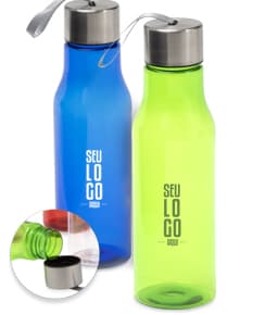 Garrafa plástica transparente de 600ml com tampa de rosca. A garrafa contém água potável e está limpa e fresca. Ideal para garantir hidratação e saúde, sendo um objeto de cuidado pessoal. A imagem reflete a necessidade de se manter uma vida saudável e hidratada.