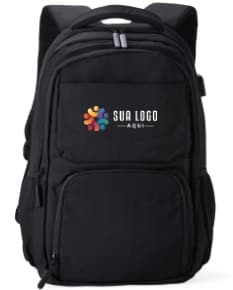 Mochila USB 30 Litros em cor preta, com compartimento para laptop e porta USB para carregamento de dispositivos eletrônicos.