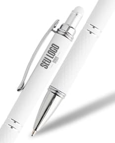 Caneta Touch com acabamento emborrachado em metal prateado, design moderno e elegante. Ideal para escrita e desenho, possui ponta afiada e função touch para utilização em dispositivos digitais.