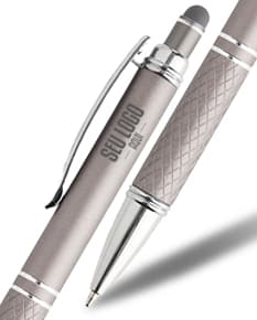 Caneta metal touch para brindes personalizados. Tenha em mãos elegância e praticidade com essa caneta touchscreen. Ideal para presentear seus clientes!