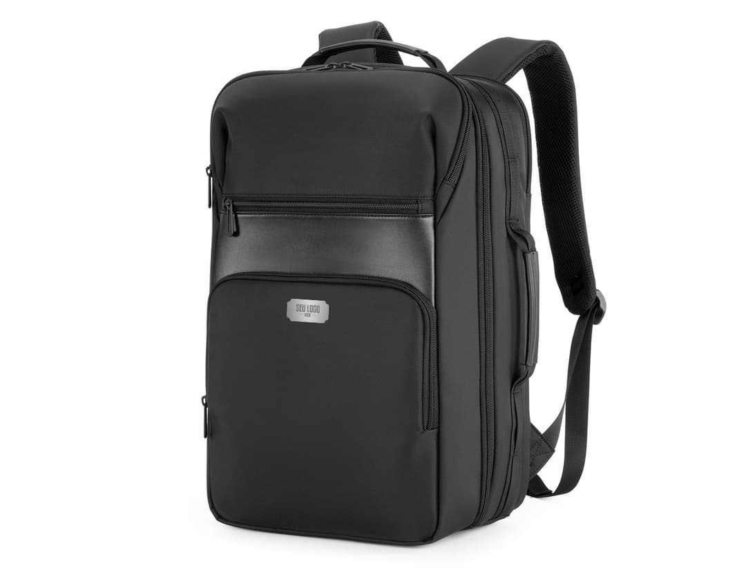 Mochila para notebook preta de couro, perfeita para viagens e negócios. Com design moderno e elegante, é o acessório ideal para quem quer unir estilo e praticidade em suas jornadas. Compre já a sua e esteja sempre preparado para suas aventuras!