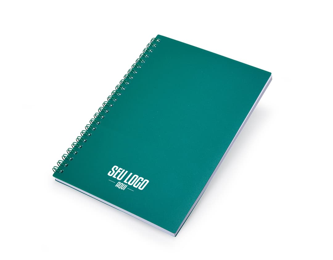Caderno A5 de plástico com wire-o metálico em um modelo de papel timbrado em branco, com bordas decorativas e padrões vintage e retro. Ideal para uso no escritório, negócios e educação, proporcionando um espaço vazio para escrever mensagens ou notas. O design criativo e moderno combina elementos antigos e novos, com textura grunge e ornamentos.
