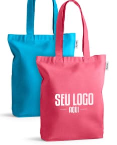 Sacola de algodão reciclado marrom, com alças de 62cm. Ideal para compras, presente ou acessório de moda. Design moderno e elegante, vazia e pronta para uso. Fabricada com material durável e seguro, com fecho de zíper e alça de metal. Perfeita para compras no mercado, lojas ou supermercado.