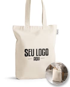 Sacola de algodão reciclado com alças, em tecido macio e resistente. Ideal para compras, design moderno e elegante, fabricado com material sustentável. Cor preta, estilo clean e fashion.