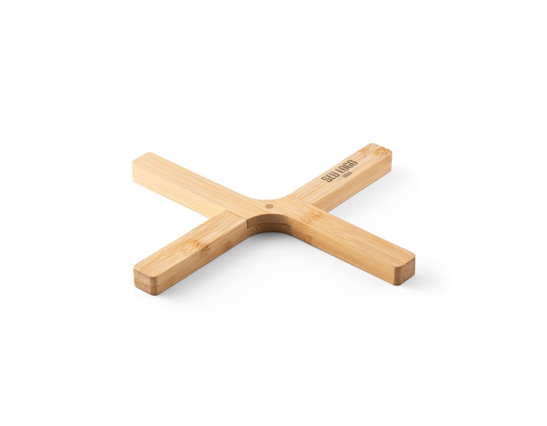 Descanso de panela dobrável em madeira: o utensílio perfeito para proteger suas superfícies enquanto cozinha. Compacto, resistente e prático, ideal para sua cozinha. Compre já!