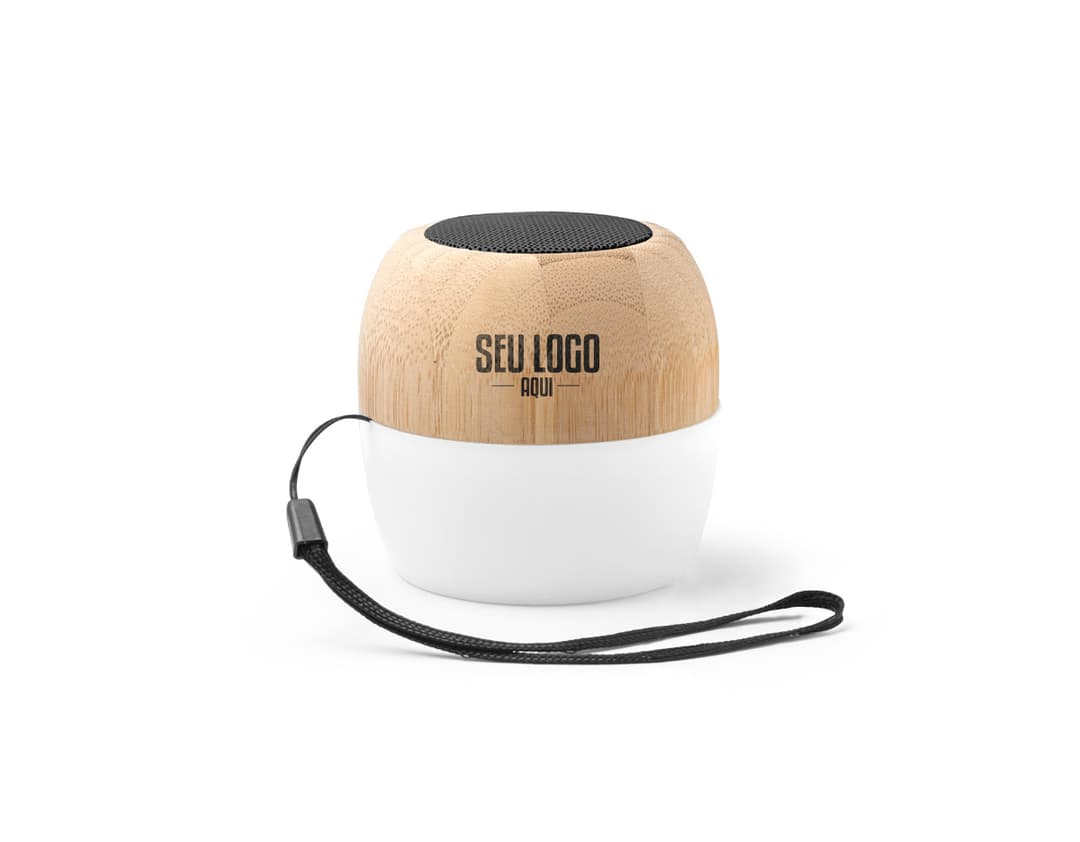 Caixa de som moderna com design de bambu, equipada com tecnologia LED e Bluetooth v5.0. Aparelho de áudio de alta qualidade, com acabamento em prata e preto. Ideal para estúdios de música e entretenimento, com sistema de som estéreo e alto-falantes de alto desempenho. Perfeito para reproduzir músicas com qualidade e potência, seja em casa ou em eventos.