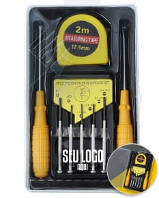 Kit de ferramentas de 8 peças em metal e plástico, incluindo chave de fenda, fita métrica, alicate e outros equipamentos de cor amarela e preta. Uso ideal para trabalhos domésticos, reparos e construções.