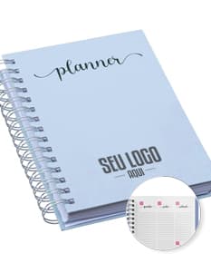 Planner anual em percalux com calendários.