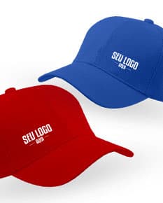 Boné 6 gomos Tradicional Brim preto com detalhes em branco, feito em material resistente e confortável. Ideal para proteção contra o sol durante práticas esportivas, como futebol. Pode ser utilizado como acessório de moda casual.