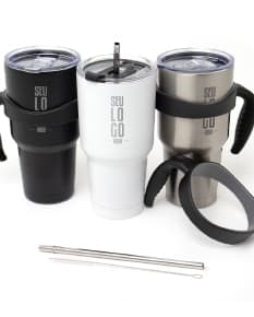 Caneca térmica inox 800ml: Mantenha sua bebida favorita quente ou gelada por horas com essa caneca de alta qualidade. Perfeita para levar para o trabalho, academia ou viagens. Adquira já a sua!
