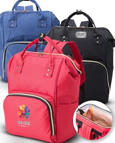 Descubra a mochila funcional Oxford de 19 litros, perfeita para sua próxima jornada. Feita de couro de alta qualidade, com alça ajustável e zíper resistente. Ideal para viagens, passeios e compras. Compre a sua agora e esteja preparado para qualquer aventura!