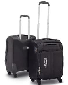 Mala de Bordo 47 Litros em metal cromado, com fecho de segurança e alça retrátil. Possui dispositivo de comunicação e display eletrônico, ideal para viagens de negócios. Confeccionada em aço resistente, moderna e segura.