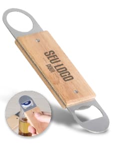 Cortador de charuto de metal com cabo de madeira, ferramenta de corte, dispositivo de tecnologia, chave eletrônica, acessório de negócios, segurança digital, botão eletrônico preto, teclado de plástico, ícone de comunicação, aço moderno, controle remoto sem fio, conexão de sucesso.