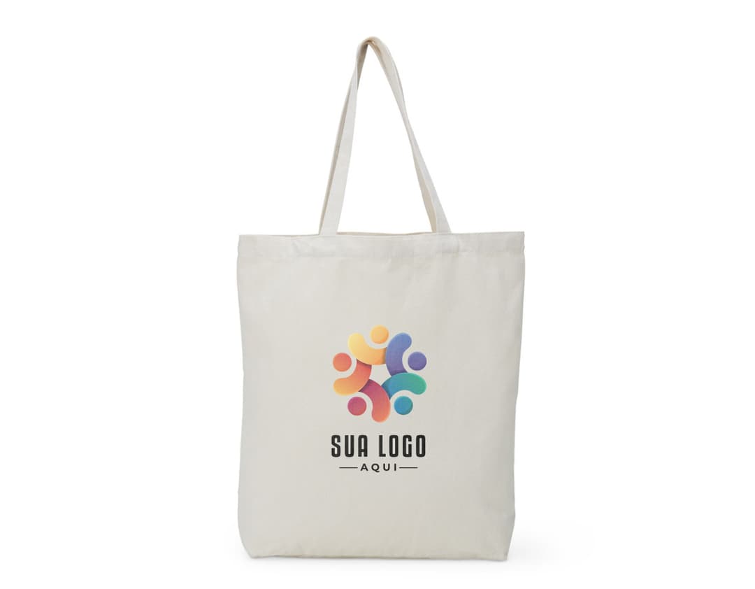 Sacola de algodão marrom com alças costuradas, objeto elegante e moderno para compras, presente ou transporte de objetos, ideal para uso em lojas, supermercados e atividades comerciais.