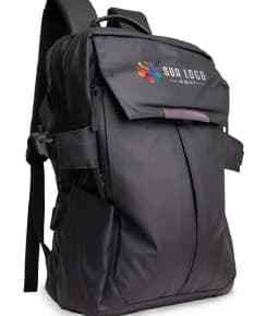 Mochila de couro sintético de 30 litros - Ideal para quem busca estilo e praticidade. Com design elegante em cor preta, é perfeita para viagens, trabalho e escola. Leve, resistente e espaçosa, garante organização e conforto. Adquira já a sua e arrase no visual! 
#mochilacouro #moda #viagem #trabalho #escola #praticidade #estilo #conforto