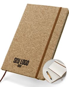 Caderneta de Cortiça - Perfeita para anotações no trabalho ou na escola. Feita com material de alta qualidade, esta caderneta possui um design vintage e textura única. Ideal para presentear ou personalizar com sua marca. Não perca tempo, garanta a sua agora!