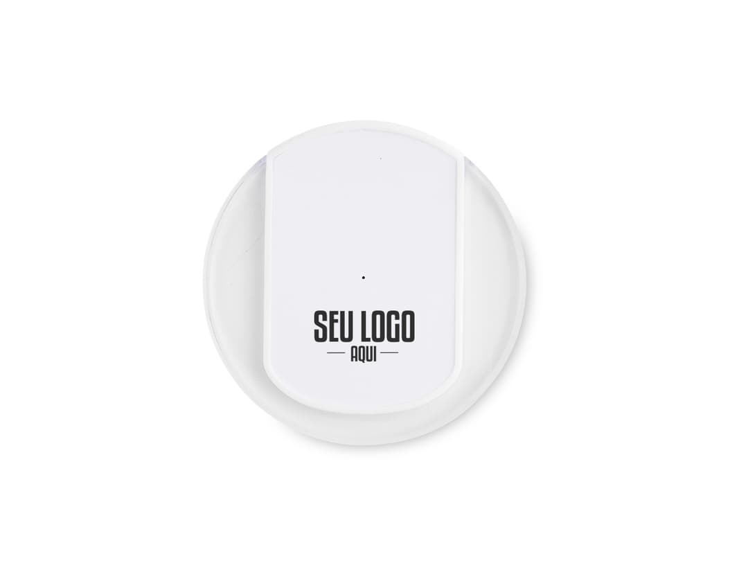 Carregador via indução de design moderno e prateado, perfeito para sua mesa de jantar. Tecnologia de ponta para carregar seus dispositivos de forma prática e elegante. Tenha sempre seu celular pronto para o próximo vídeo ou música. Ideal para restaurantes, escritórios e uso doméstico. Adquira já o seu!