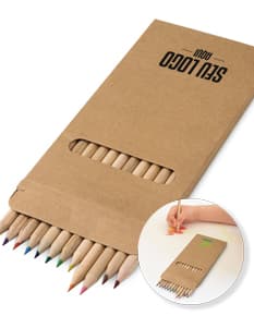 Caixa de cartão contendo 12 lápis de cor ideais para estimular a criatividade e a aprendizagem. Perfeitos para escola, escritório ou como presente. Garanta já o seu!
