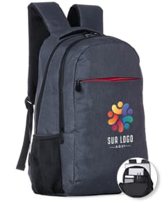 Mochila em poliéster preta, ideal para viagens de negócios e lazer. Design moderno e elegante, com alça ajustável para maior conforto. Compartimento espaçoso com zíper para armazenamento seguro de pertences. Perfeita para quem busca praticidade e estilo. Adquira já a sua!