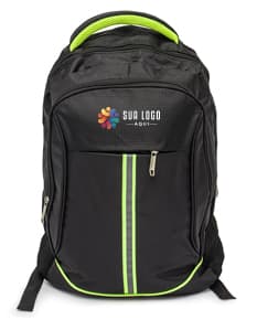 Mochila nylon de 30 litros preta e moderna para viagens e aventuras. Com fecho em zíper, alça ajustável e elegante design, ideal para negócios ou lazer. Acessório indispensável para quem busca praticidade e estilo. Garanta a sua!