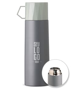 Garrafa térmica de 500ml em aço inoxidável, na cor preta, com design elegante e metálico. Ideal para manter a temperatura de bebidas quentes ou frias.