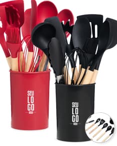 Kit de Utensílios de Cozinha com 12 peças, incluindo shopper, espátula, colher, garfo, faca, entre outros. O design colorido e brilhante é perfeito para festas e celebrações, além de ser um ótimo presente para chefs e entusiastas da culinária. Ideal para uso em restaurantes, escritórios ou em casa.